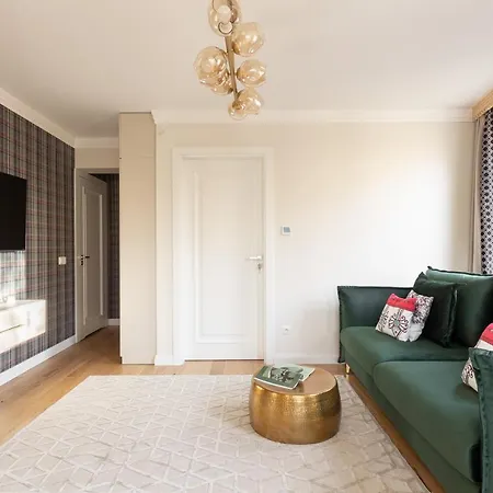 Monte Apartment *